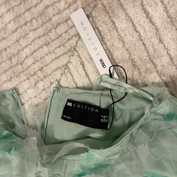 🤍🤍ASOS pencil midi skirt in textured sequin mesh🤍🤍 - Picture 2 of 5